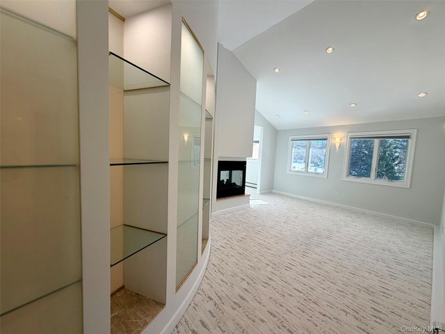 5 Glen Hill Court, Dix Hills, NY 11746