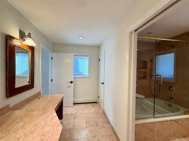 5 Glen Hill Court, Dix Hills, NY 11746