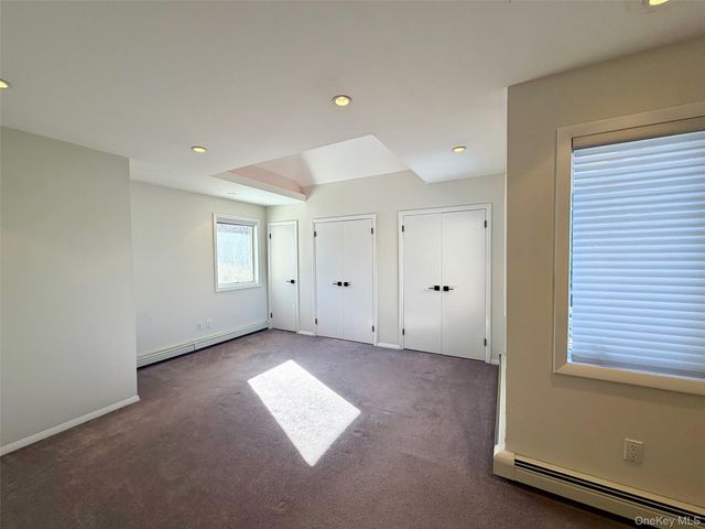 5 Glen Hill Court, Dix Hills, NY 11746