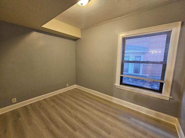 6604 Roosevelt Road 2F, Oak Park, IL 60304