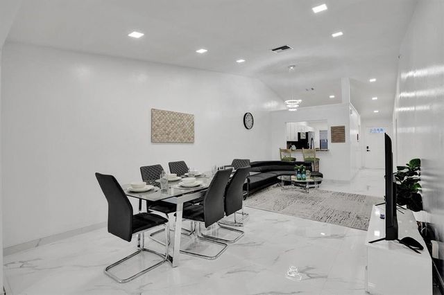 5434 SW 25th Avenue, Dania Beach, FL 33312