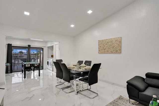 5434 SW 25th Avenue, Dania Beach, FL 33312