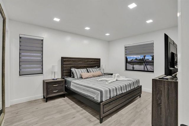 5434 SW 25th Avenue, Dania Beach, FL 33312