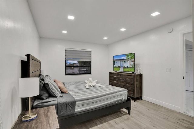 5434 SW 25th Avenue, Dania Beach, FL 33312