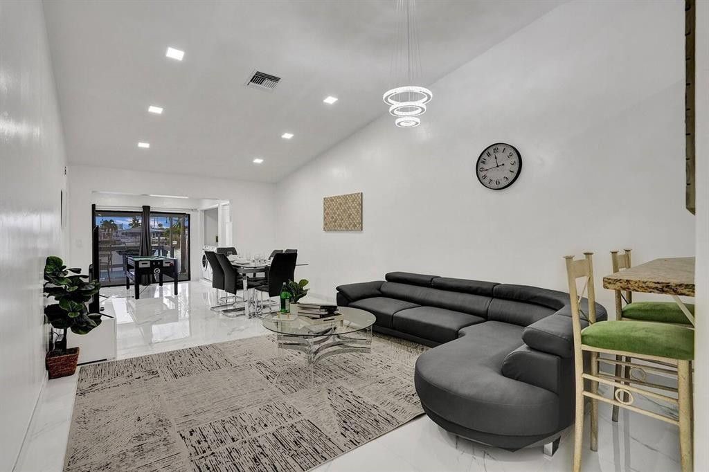 5434 SW 25th Avenue, Dania Beach, FL 33312