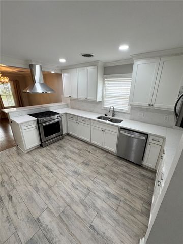 3824 Greenway Place, Shreveport, LA 71105