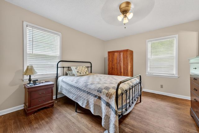 5811 WOODLAWN RD, Bartlett, TN 38134