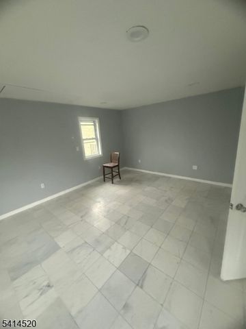 700 Park Ave 3, Elizabeth City, NJ 07208