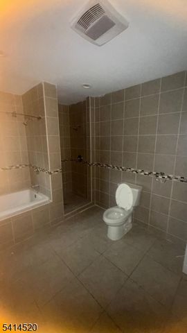 700 Park Ave 3, Elizabeth City, NJ 07208