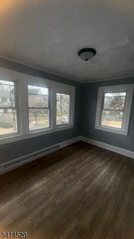 700 Park Ave 3, Elizabeth City, NJ 07208