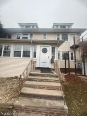 700 Park Ave 3, Elizabeth City, NJ 07208