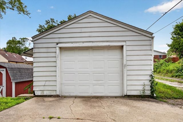 911 21st Street, Rockford, IL 61108