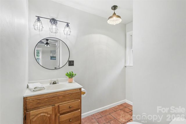 163 Madison Avenue NE, Concord, NC 28025