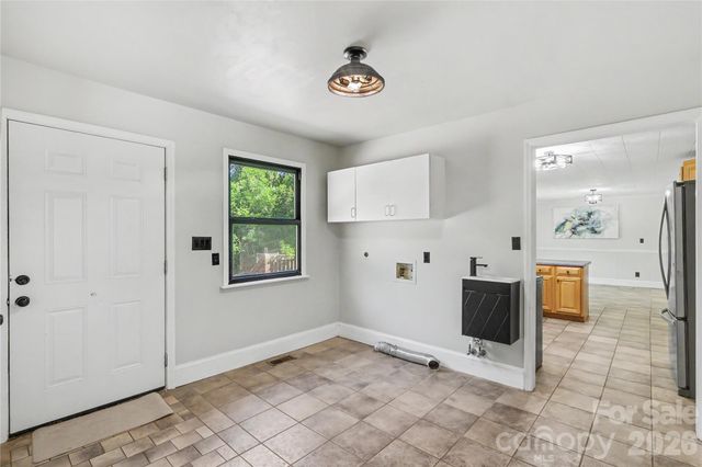 163 Madison Avenue NE, Concord, NC 28025