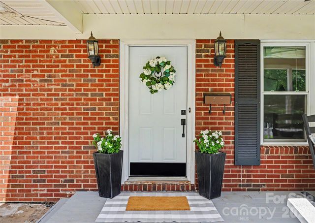 163 Madison Avenue NE, Concord, NC 28025