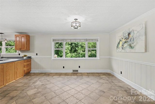 163 Madison Avenue NE, Concord, NC 28025