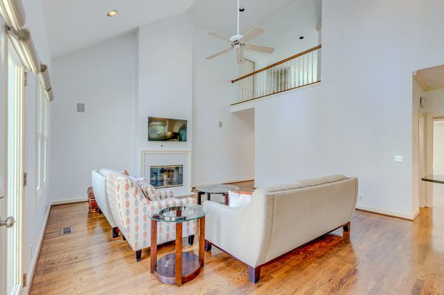 1605 Ardenwood Ct, Nashville, TN 37215