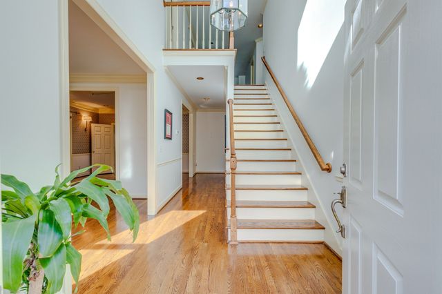 1605 Ardenwood Ct, Nashville, TN 37215