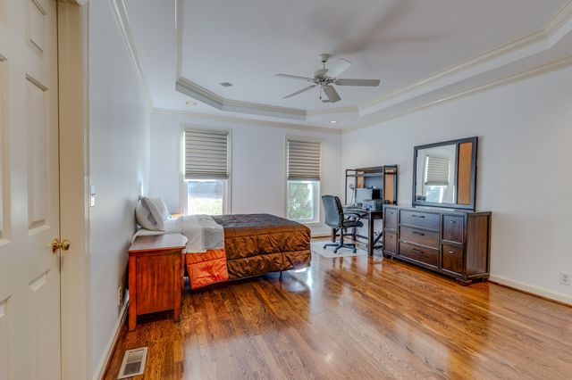 1605 Ardenwood Ct, Nashville, TN 37215