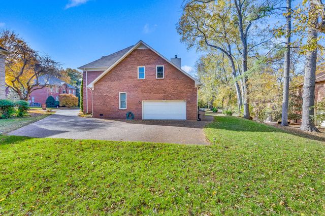 1605 Ardenwood Ct, Nashville, TN 37215