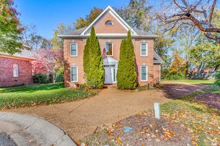 1605 Ardenwood Ct, Nashville, TN 37215