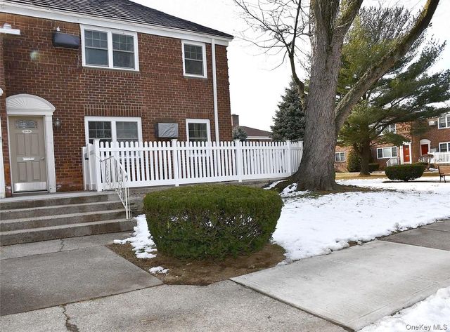 224-38 Kingsbury Ave A, Bayside, NY 11364