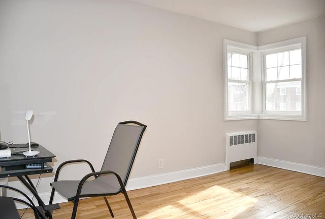 224-38 Kingsbury Ave A, Bayside, NY 11364