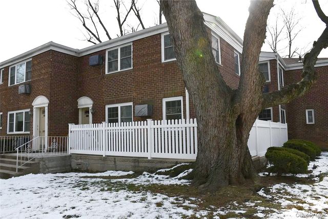 224-38 Kingsbury Ave A, Bayside, NY 11364