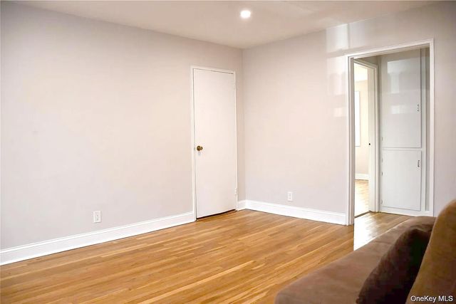 224-38 Kingsbury Ave A, Bayside, NY 11364