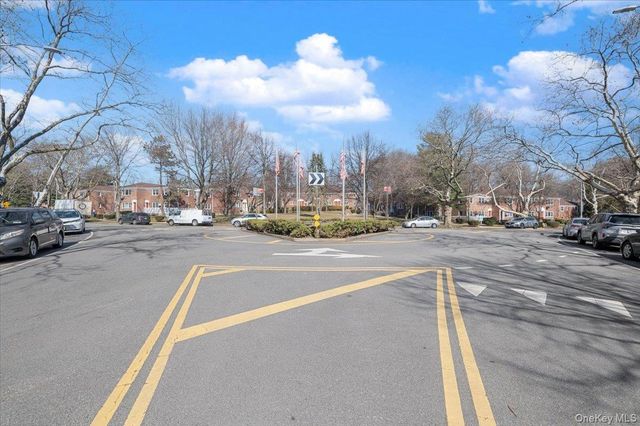 224-38 Kingsbury Ave A, Bayside, NY 11364