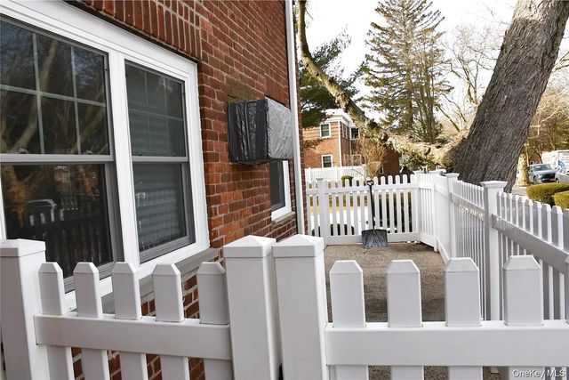 224-38 Kingsbury Ave A, Bayside, NY 11364