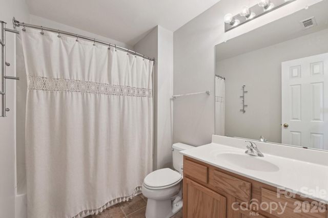 124 Clydesdale Court, Matthews, NC 28104