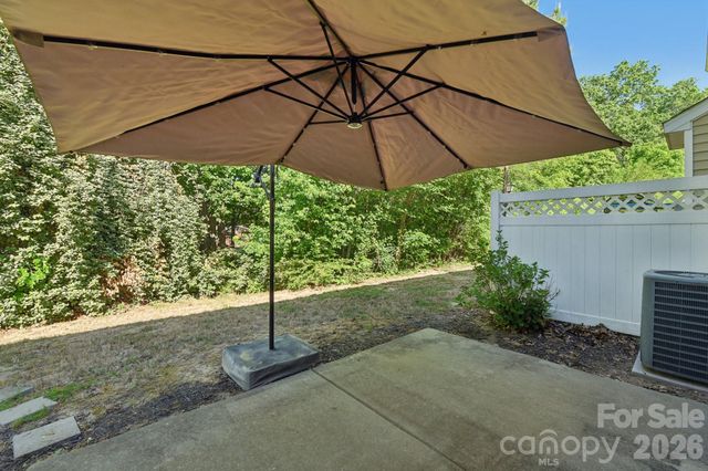 124 Clydesdale Court, Matthews, NC 28104