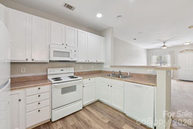 124 Clydesdale Court, Matthews, NC 28104