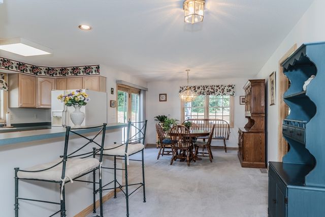 45 Shadow Brook Est 45, South Hadley, MA 01075