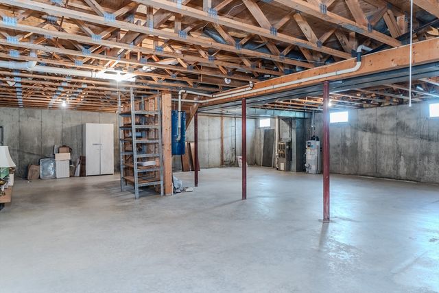 45 Shadow Brook Est 45, South Hadley, MA 01075