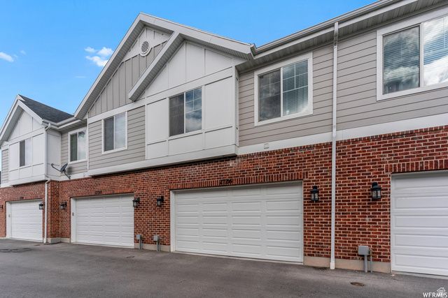 2726 W STOCKWELL CT, Taylorsville, UT 84129