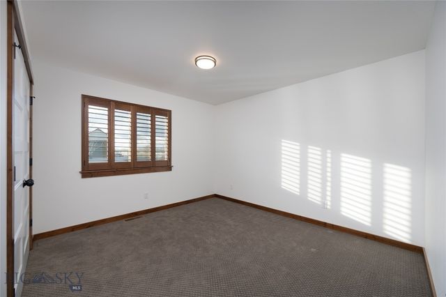 915 Stewart Loop, Bozeman, MT 59718