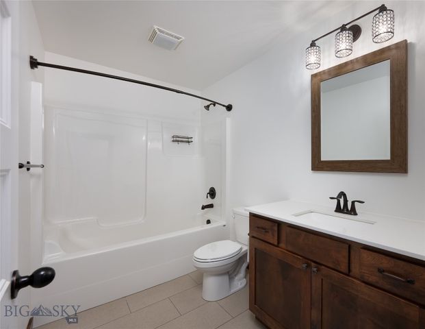 915 Stewart Loop, Bozeman, MT 59718