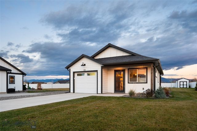915 Stewart Loop, Bozeman, MT 59718
