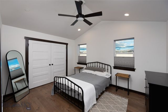 915 Stewart Loop, Bozeman, MT 59718