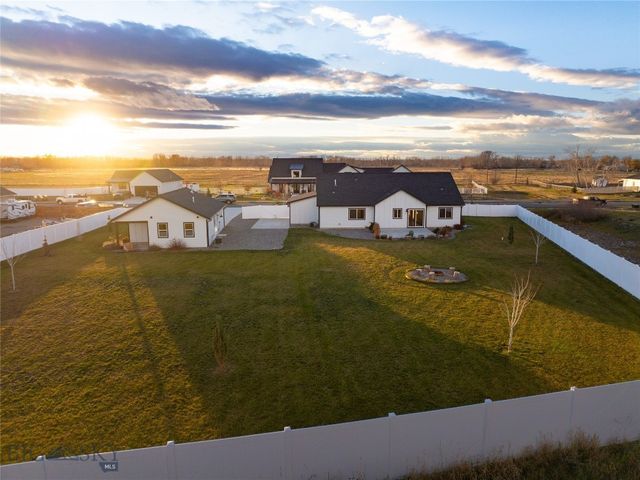 915 Stewart Loop, Bozeman, MT 59718