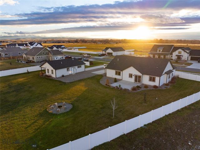 915 Stewart Loop, Bozeman, MT 59718