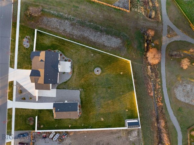 915 Stewart Loop, Bozeman, MT 59718