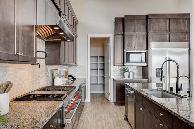 156 Tre Pietre Street, Henderson, NV 89011