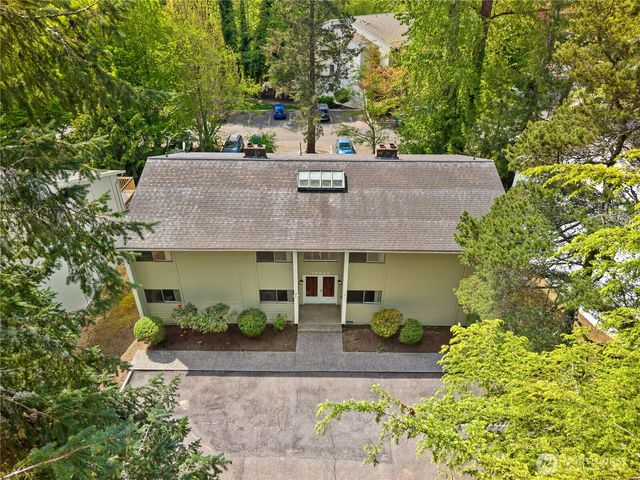 19433 28th Avenue NE, Lake Forest Park, WA 98155