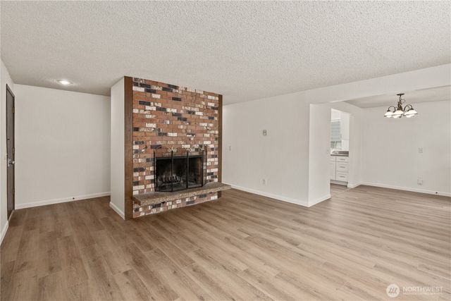 19433 28th Avenue NE, Lake Forest Park, WA 98155