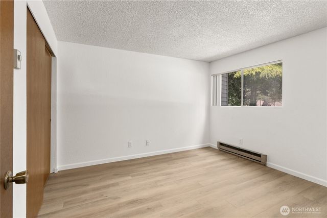 19433 28th Avenue NE, Lake Forest Park, WA 98155