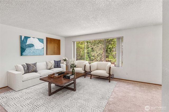 19433 28th Avenue NE, Lake Forest Park, WA 98155