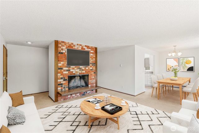 19433 28th Avenue NE, Lake Forest Park, WA 98155